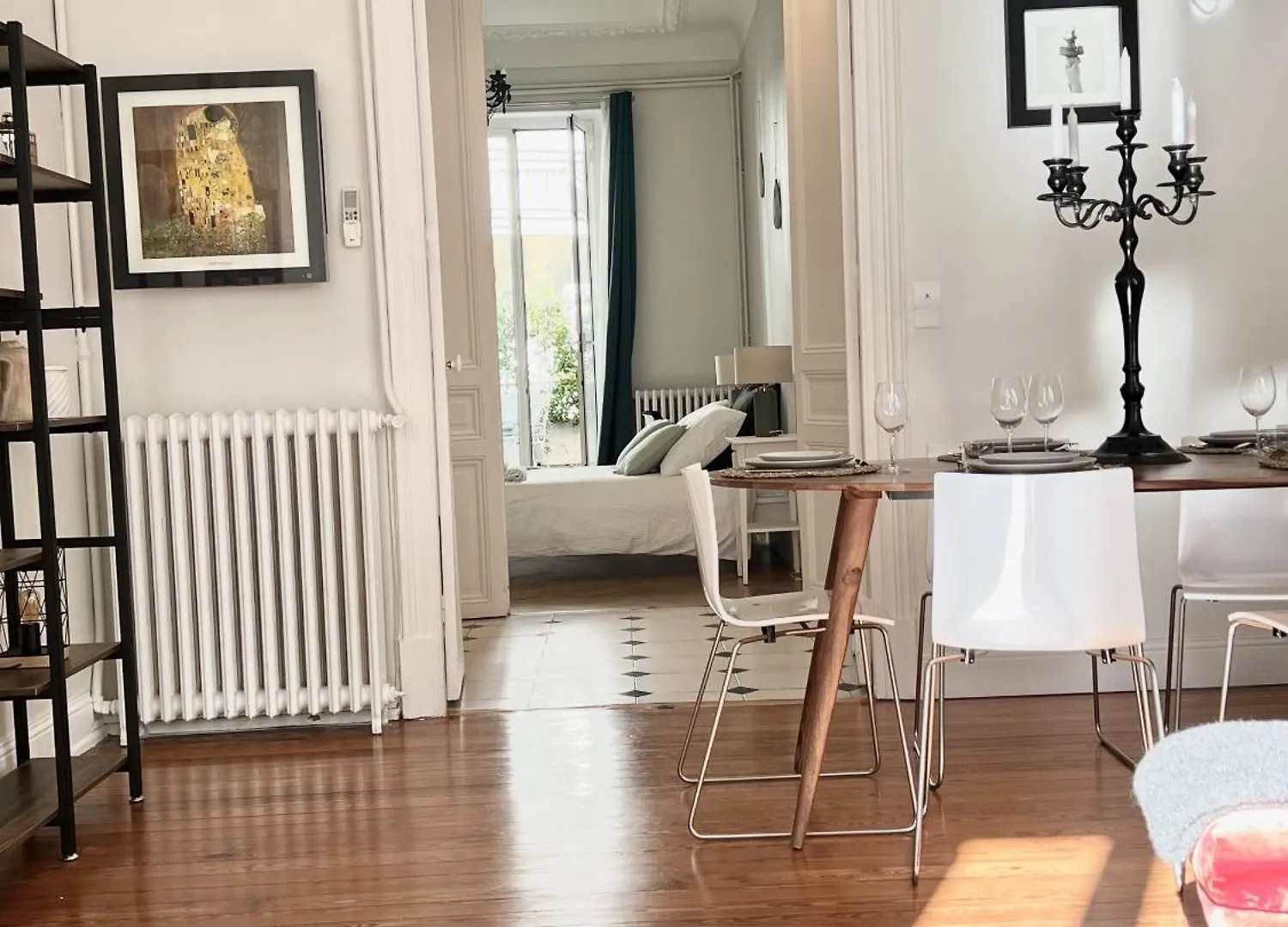 Superbe Appartement De 105 M2, Hyper Centre Avec Terrasse, Parking, A 5 Min De La Mer Nice 0*,  France